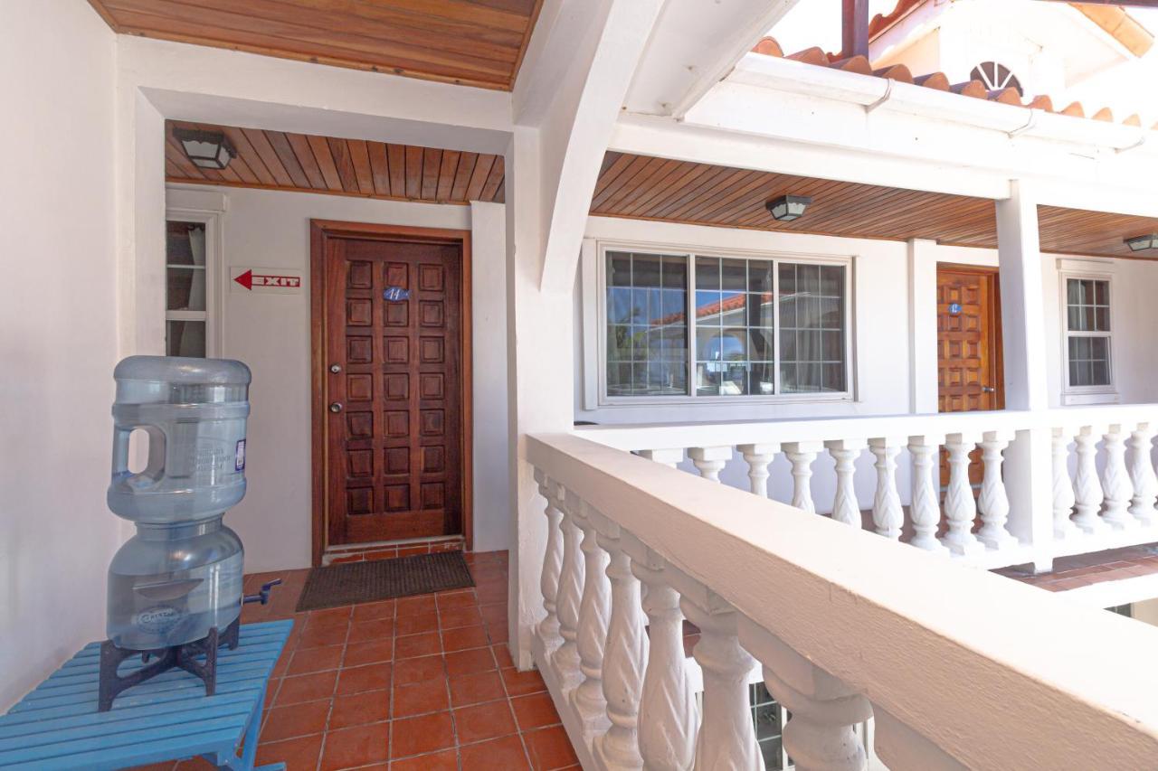 Blue Tang Inn San Pedro  Exterior foto